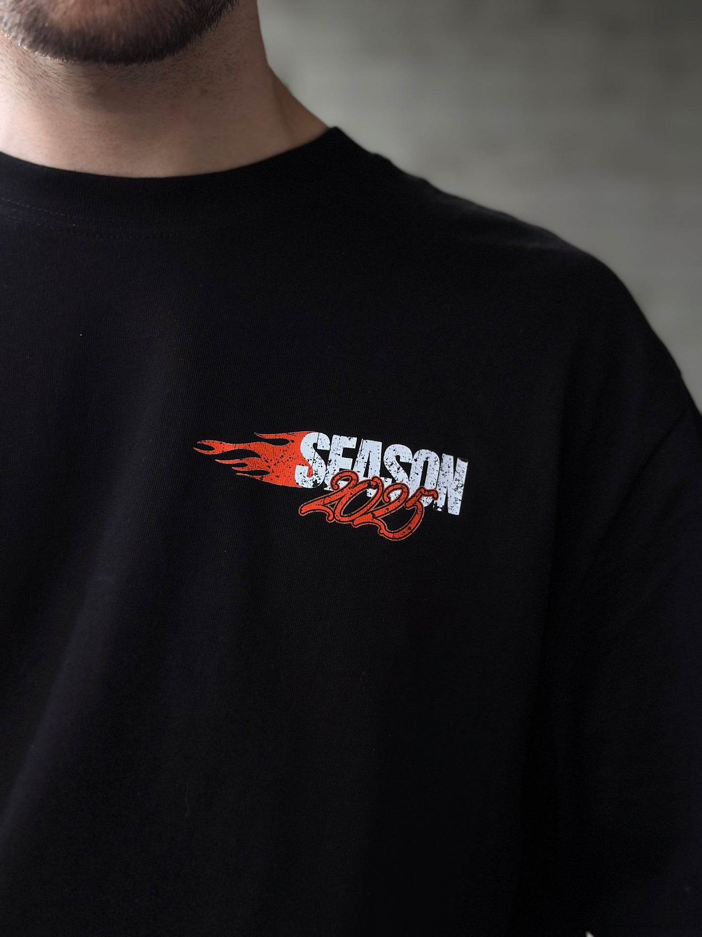 WORLD TOUR 2025 KOSZULKA OVERSIZE